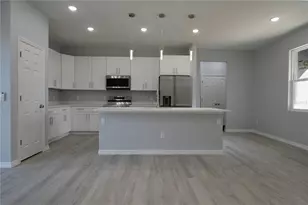 1013 Aston Martin Dr, Sebring, FL 33872 - Photo 12