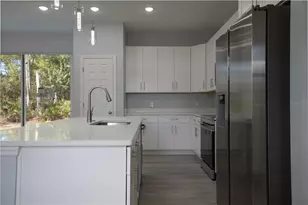 1013 Aston Martin Dr, Sebring, FL 33872 - Photo 10