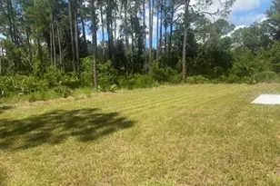 1013 Aston Martin Dr, Sebring, FL 33872 - Photo 2