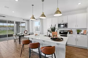 156 Flag Lilly Ln, Umatilla, FL 32784 - Photo 6