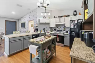 26141 Grassey Sprain Ave, Sorrento, FL 32776 - Photo 2