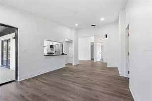 811 E Flag Ln, Kissimmee, FL 34759 - Photo 22