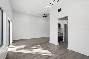 811 E Flag Ln, Kissimmee, FL 34759 - Photo 14