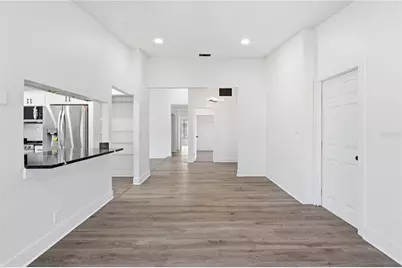 811 E Flag Lane, Kissimmee, FL 34759 - Photo 8