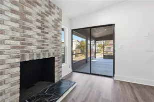 811 E Flag Ln, Kissimmee, FL 34759 - Photo 4