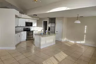 387 Blue Bayou Dr, Kissimmee, FL 34743 - Photo 2