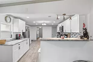 304 Buck Trail, Davenport, FL 33837 - Photo 8