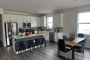 36887 Highland Mdws Ct, Zephyrhills, FL 33542 - Photo 10