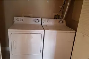 2041 Dixie Belle Dr, Orlando, FL 32812 - Photo 8