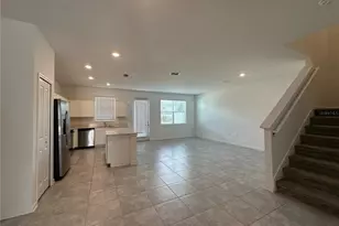 251 Nine Iron Dr, Davenport, FL 33896 - Photo 2