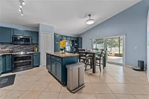 6410 Cherry Grove Cir, Orlando, FL 32809 - Photo 12