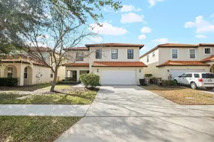 2818 Roccella Ct, Kissimmee, FL 34747 - Photo 2