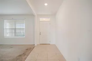 2340 Canyon Oak Dr, Davenport, FL 33837 - Photo 4
