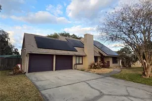 5419 Twin Palms Rd, Fruitland Park, FL 34731 - Photo 1