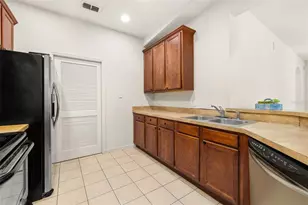 3000 Laurel Park Ln, Kissimmee, FL 34741 - Photo 10