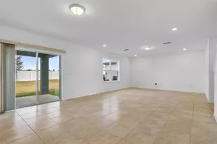 9644 Summers Cay Cir, Thonotosassa, FL 33592 - Photo 10