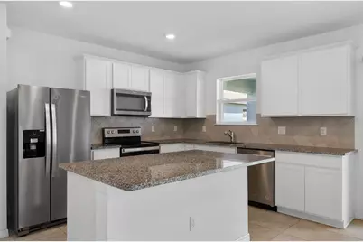 9644 Summers Cay Circle, Thonotosassa, FL 33592 - Photo 14
