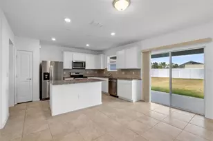 9644 Summers Cay Cir, Thonotosassa, FL 33592 - Photo 12