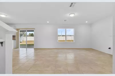 9644 Summers Cay Circle, Thonotosassa, FL 33592 - Photo 8