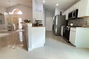 2346 Lily Pad Ln, Kissimmee, FL 34743 - Photo 6