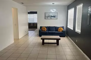 435 Kettering, Davenport, FL 33897 - Photo 2