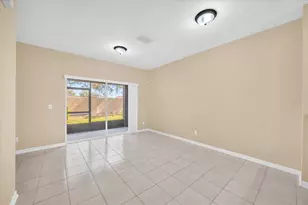 3577 Wilshire Way Rd, Orlando, FL 32829 - Photo 2