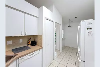 5932 McEnroe Court, Leesburg, FL 34748 - Photo 4