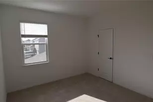 1047 Ladyfish Trl, Saint Cloud, FL 34771 - Photo 32