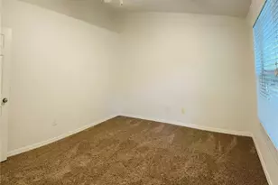 207 Golden Pond Ct, Valrico, FL 33594 - Photo 12