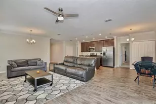 492 Pinecrest Loop, Davenport, FL 33837 - Photo 10