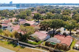 8019 N Madeira Ct, Orlando, FL 32836 - Photo 48