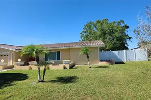 644 Midiron Dr, Poinciana, FL 34759 - Photo 2