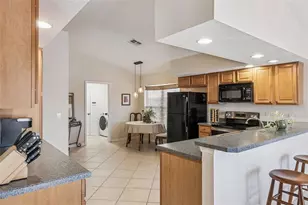 457 Knightsbridge Cir, Davenport, FL 33896 - Photo 10