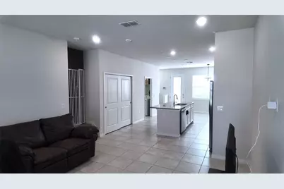 5064 Caspian St, Saint Cloud, FL 34771 - Photo 4