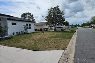 292 Gardenia Rd, Kissimmee, FL 34743 - Photo 6