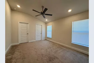 910 Hudson Valley Drive, Kissimmee, FL 34759 - Photo 12