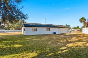 6134 Christina Dr E, Lakeland, FL 33813 - Photo 4