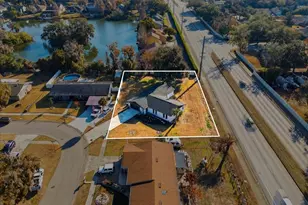 6134 Christina Dr E, Lakeland, FL 33813 - Photo 10