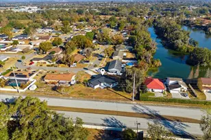 6134 Christina Dr E, Lakeland, FL 33813 - Photo 8