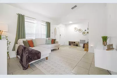 1811 Don Place, Kissimmee, FL 34759 - Photo 4