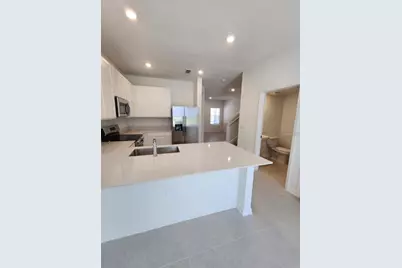 2918 Savoir Avenue, Davenport, FL 33837 - Photo 8