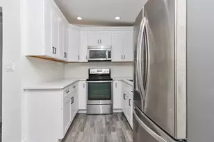 913 Buckwood Dr, Orlando, FL 32806 - Photo 18