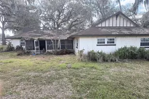 107 Elm Square N, Lakeland, FL 33813 - Photo 2