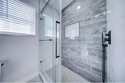 2851 Sweetspire Circle, Kissimmee, FL 34746 - Photo 36