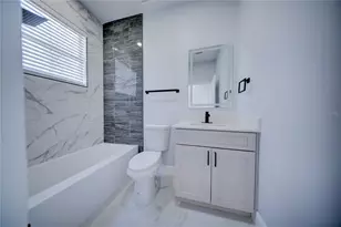 2851 Sweetspire Cir, Kissimmee, FL 34746 - Photo 20