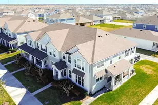 2512 Blowing Breeze Ave, Kissimmee, FL 34744 - Photo 8