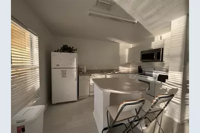 2833 Club Cortile Circle, Kissimmee, FL 34746 - Photo 4