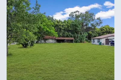 101 W Griffin Street, Fruitland Park, FL 34731 - Photo 1