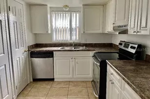 2432 Swailes Dr, Orlando, FL 32837 - Photo 4