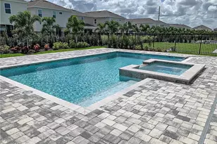 281 Auburn Ave, Kissimmee, FL 34747 - Photo 4